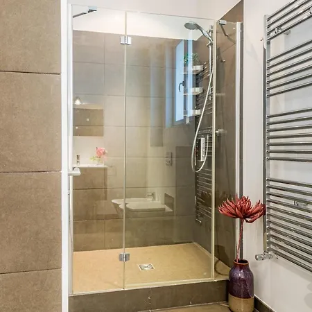 Sweett - Rue De Cerisoles Paris