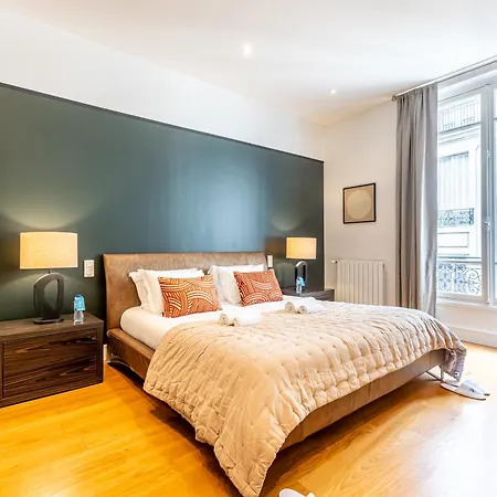 Sweett - Rue De Cerisoles * Paris